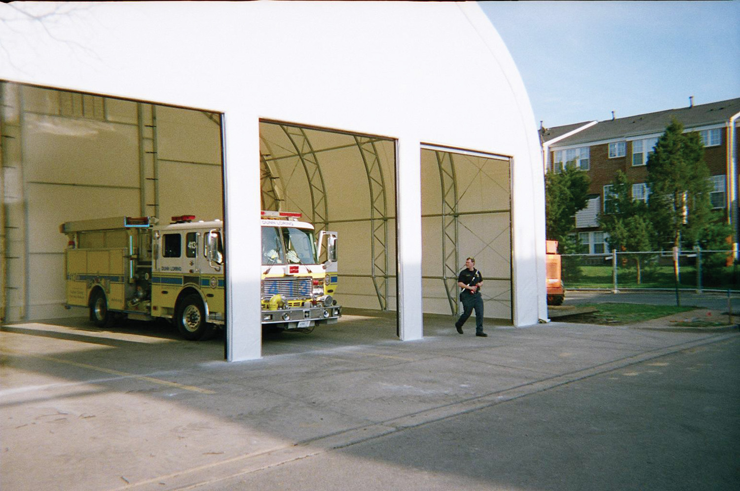 3 door bay for service vehicles